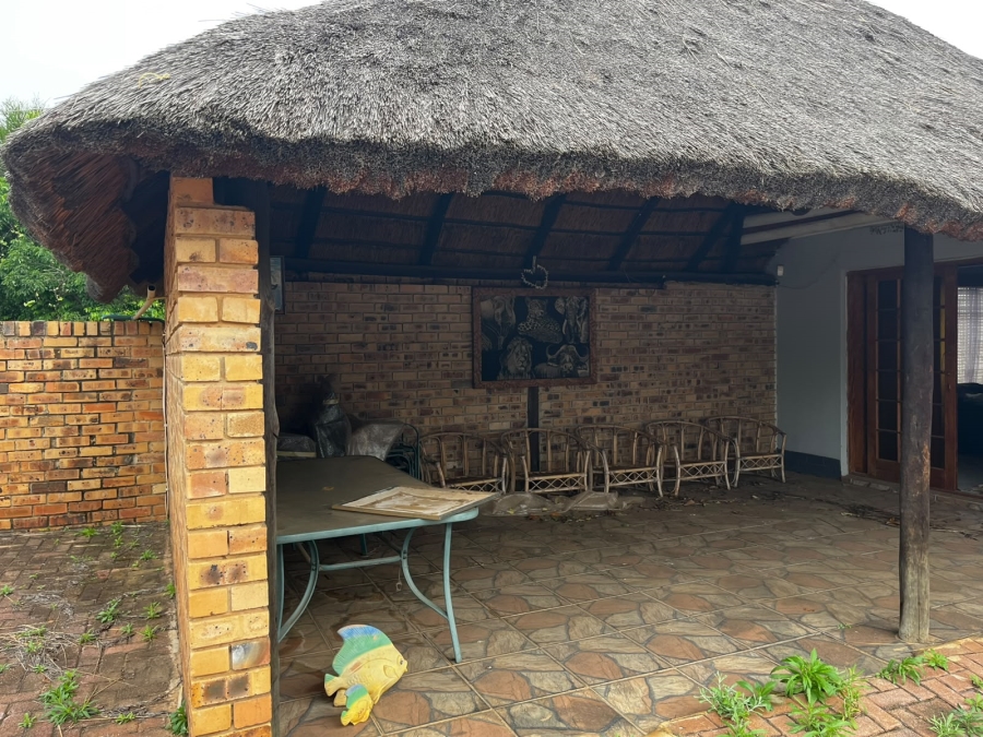 5 Bedroom Property for Sale in Meiringspark North West
